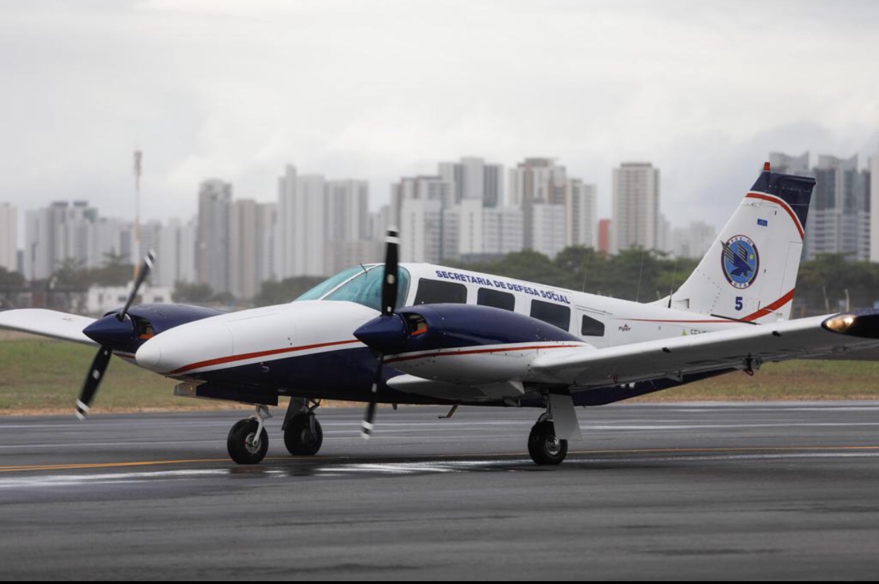 Governadora Raquel Lyra entrega primeiro avião para reforçar as operações de segurança no Estado