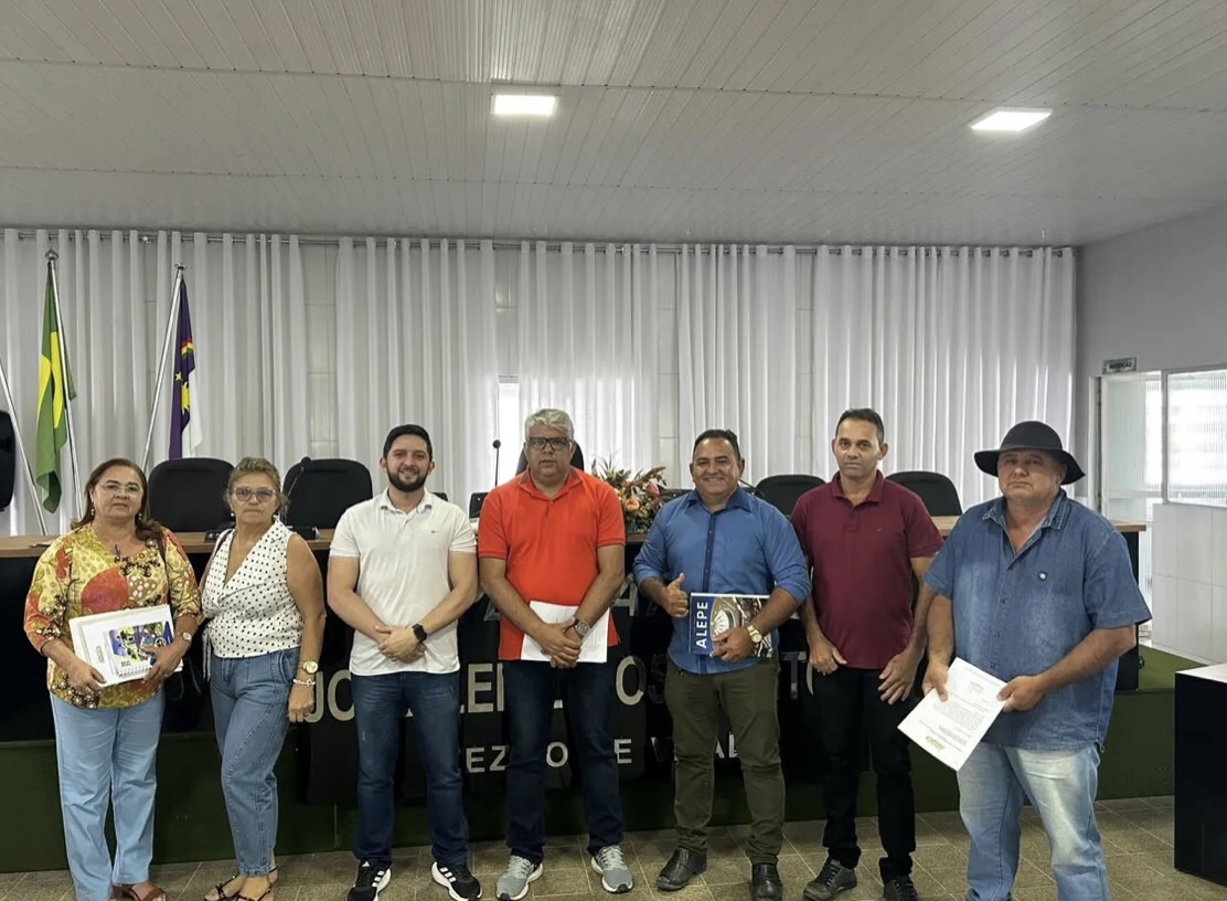 Câmara de Vereadores de Itapetim promove sessão marcada por reconhecimentos e projetos de lei