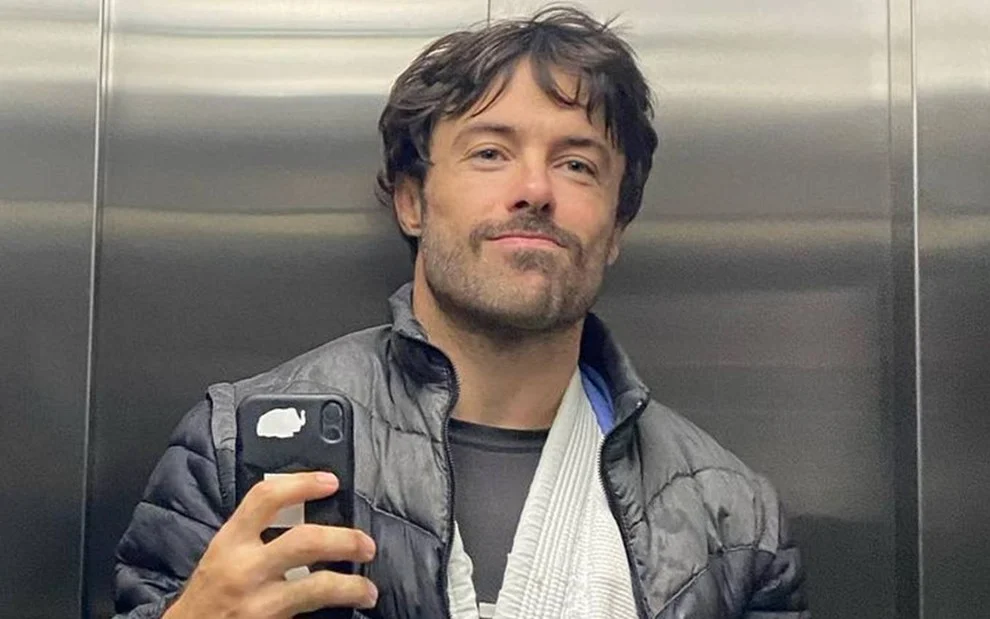 Ator Kayky Brito é atropelado e está em estado grave no Rio de Janeiro