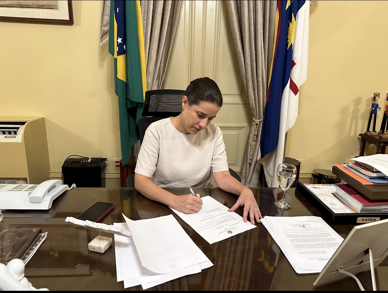 Raquel Lyra anuncia pagamento do Bônus de Desempenho Educacional no total de R$ 164 milhões