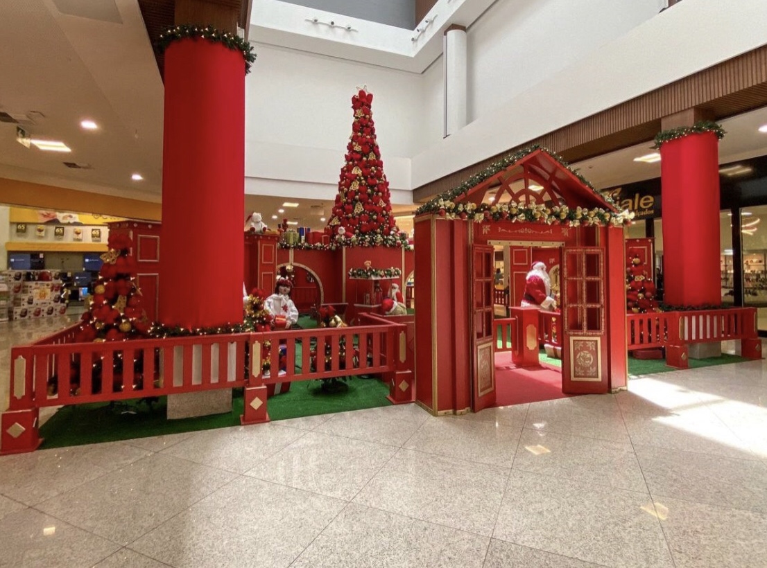 Patos Shopping encanta clientes com a decoração de Natal 2023