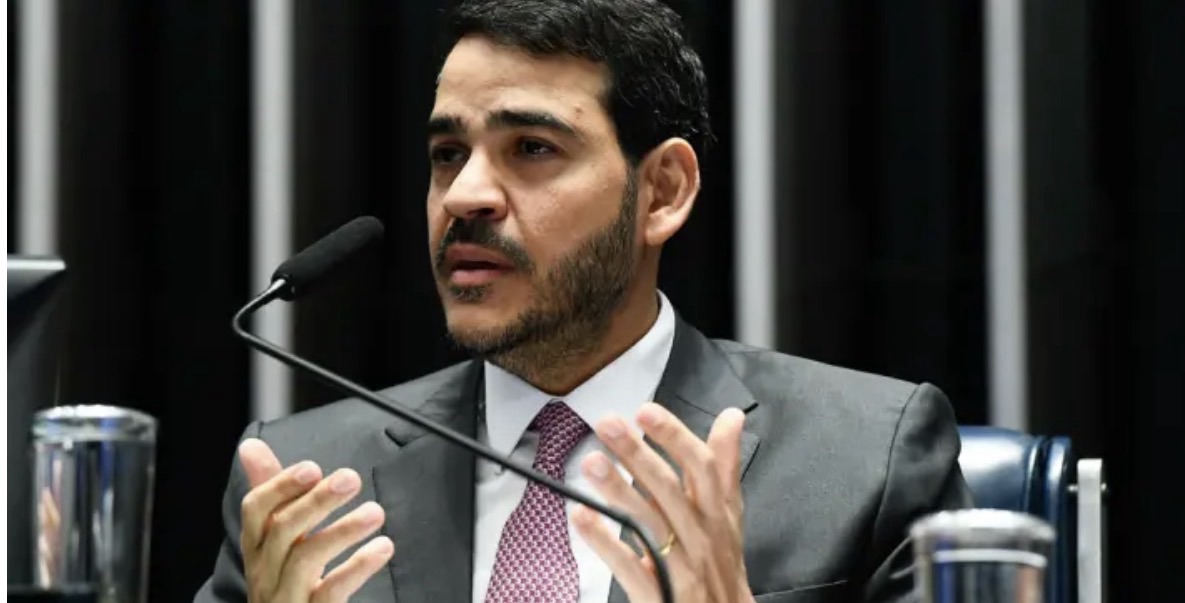 PL e Novo fecham posição contra indicação de Jorge Messias ao STF e articulam derrubada de veto