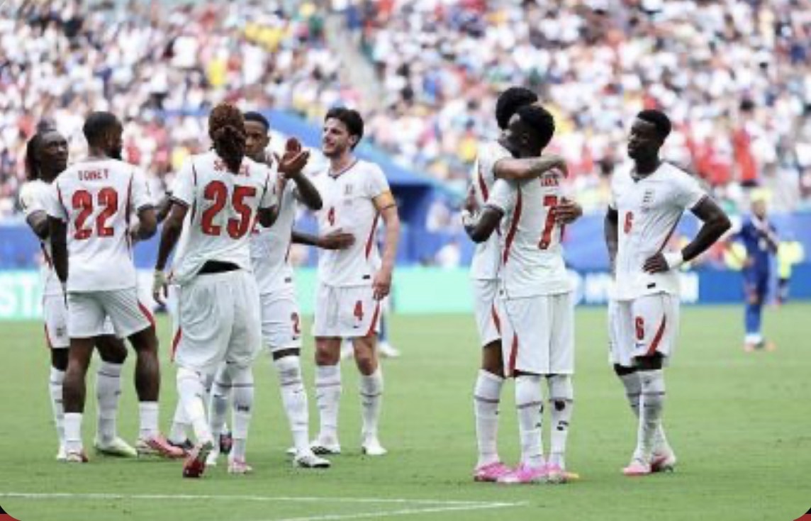 Inglaterra supera reação da França em duelo eletrizante e conquista 3º lugar inédito na Copa