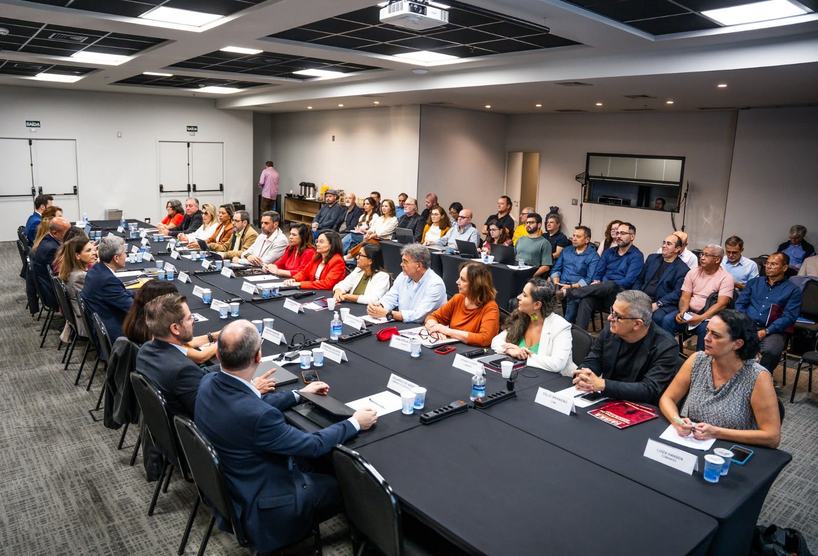 Bancários mantêm paralisação nesta quinta-feira (20) em todo país