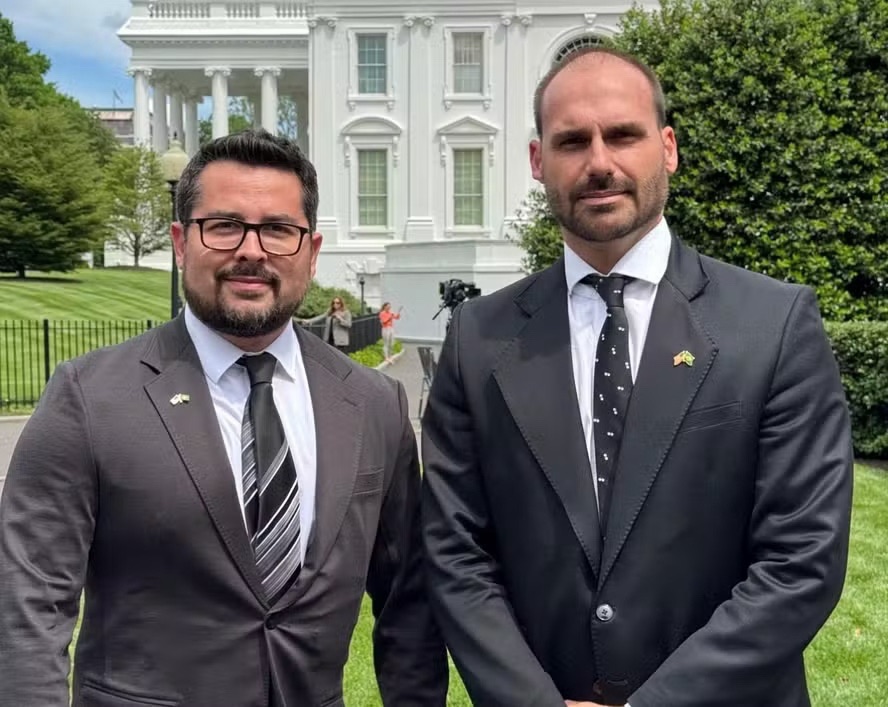 Crise do Master chega a Washington, e Eduardo Bolsonaro e Paulo Figueiredo defendem novas sanções contra ministros do STF