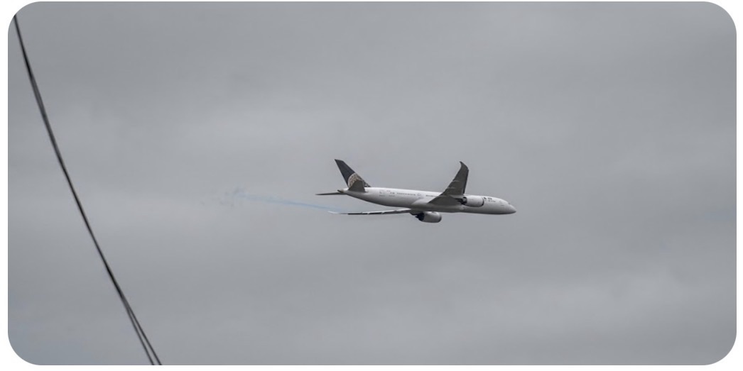 Avião da GOL decola do Recife com turbina em chamas
